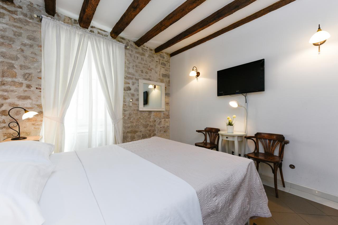 Accomodation Gina Zadar Extérieur photo